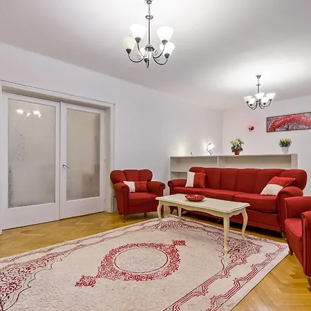דירה Walter Grand With Balcony And Free Parking *