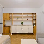 Walter Grand With Balcony And Free Parking * Bucureşti