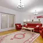 Apartament Walter Grand With Balcony And Free Parking *