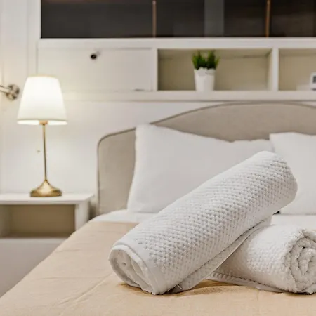 Walter Grand With Balcony And Free Parking Apartment Bukarest