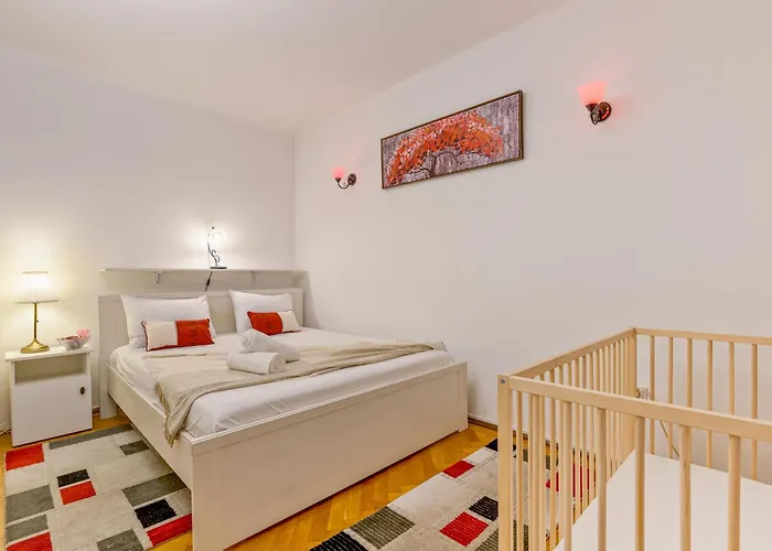 Apartment Walter Grand With Balcony And Free Parking Bukarest