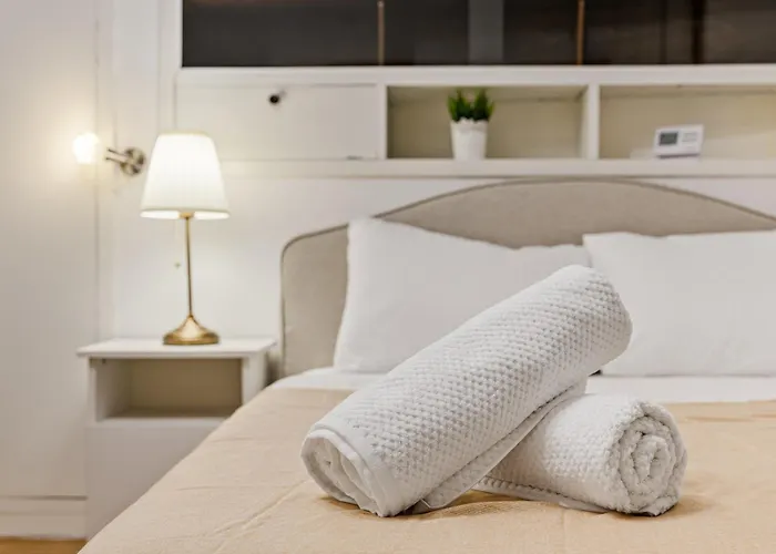 Walter Grand With Balcony And Free Parking Apartment Bukarest