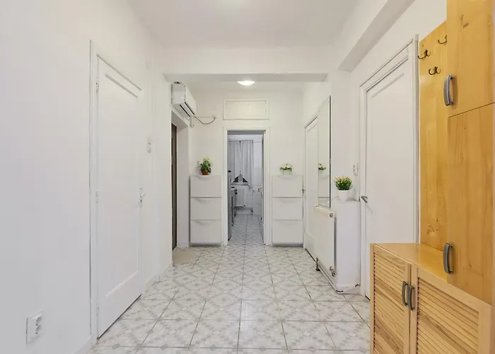 Walter Grand With Balcony And Free Parking Bucarest