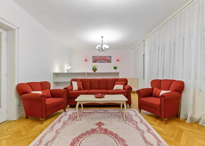 Walter Grand With Balcony And Free Parking * Bukarest