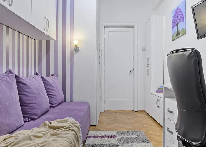 Walter Grand With Balcony And Free Parking